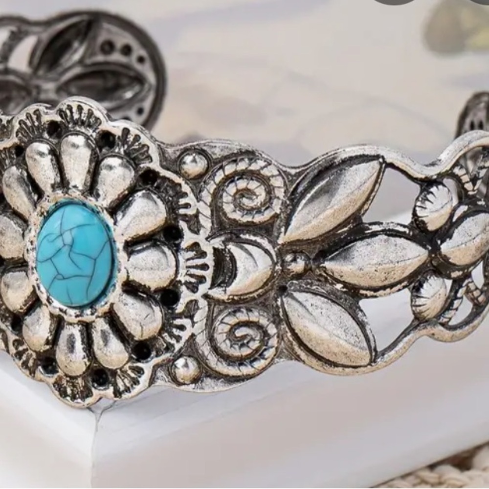 TURQUOISE Chic Embossed Boho Open Silver Wide Cuff Bracelet NIB - Picture 5 of 6